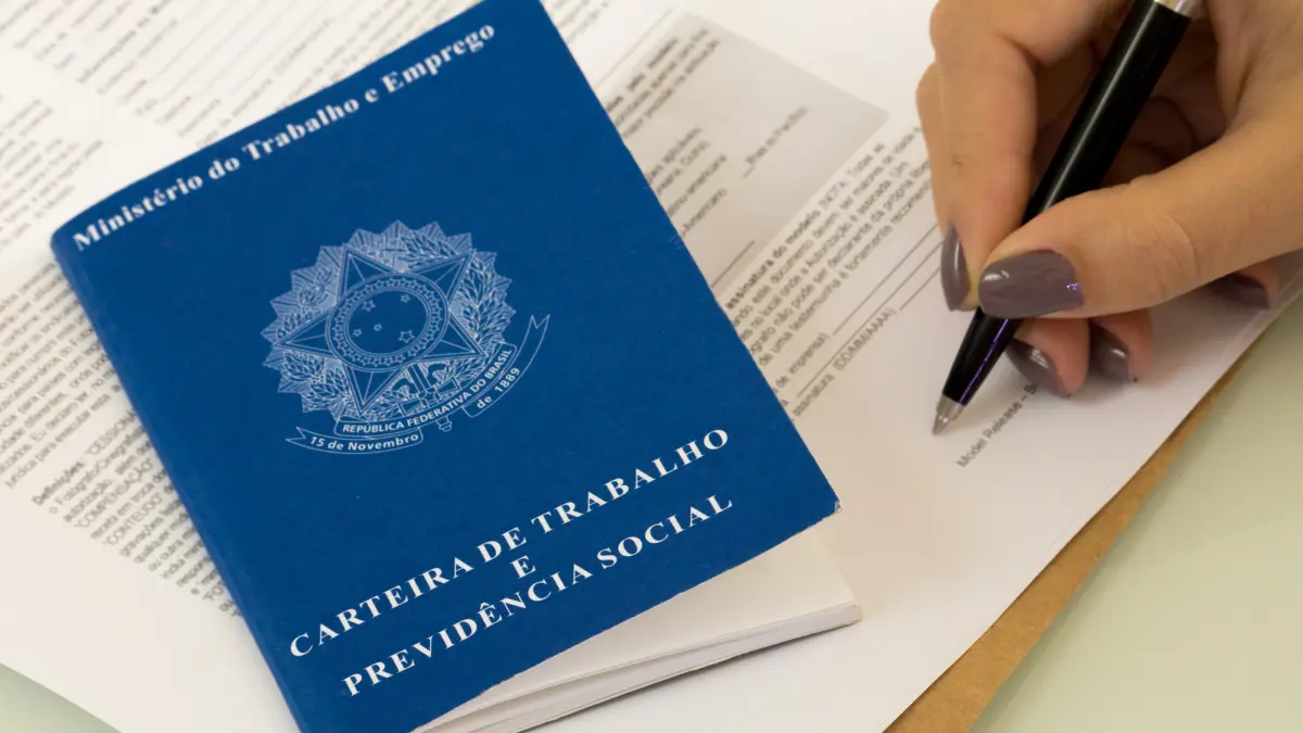 Como funciona contrato de trabalho