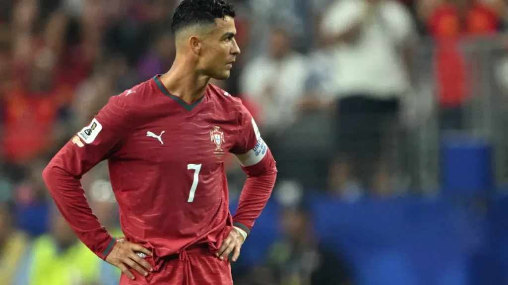 Cristiano Ronaldo anuncia provável aposentadoria em 2027